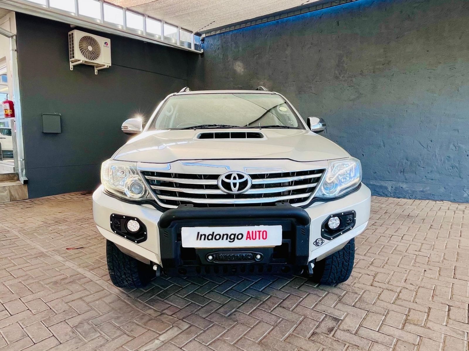 2015 Toyota Fortuner 3.0 D4D 4x4 A/T photo