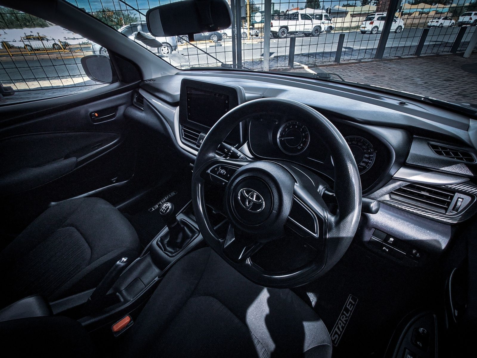 2023 Toyota Starlet 1.5 Xi photo