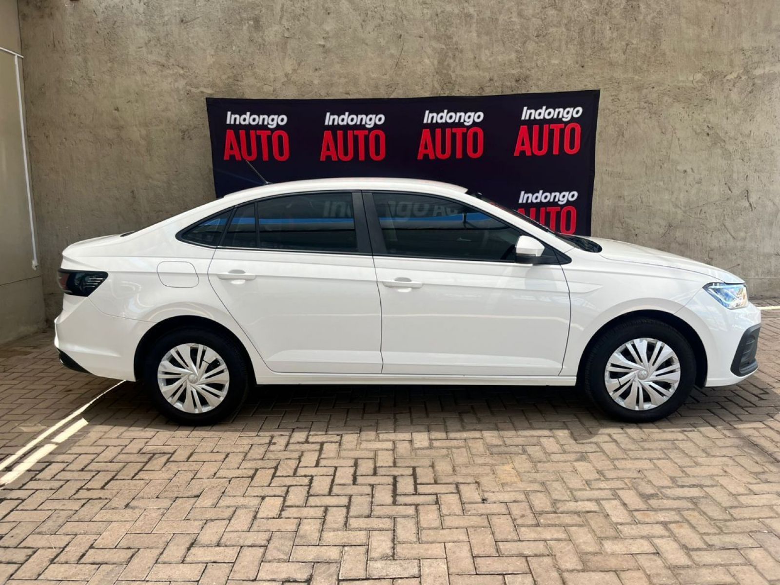 2023 Volkswagen Polo 1.6 Life photo