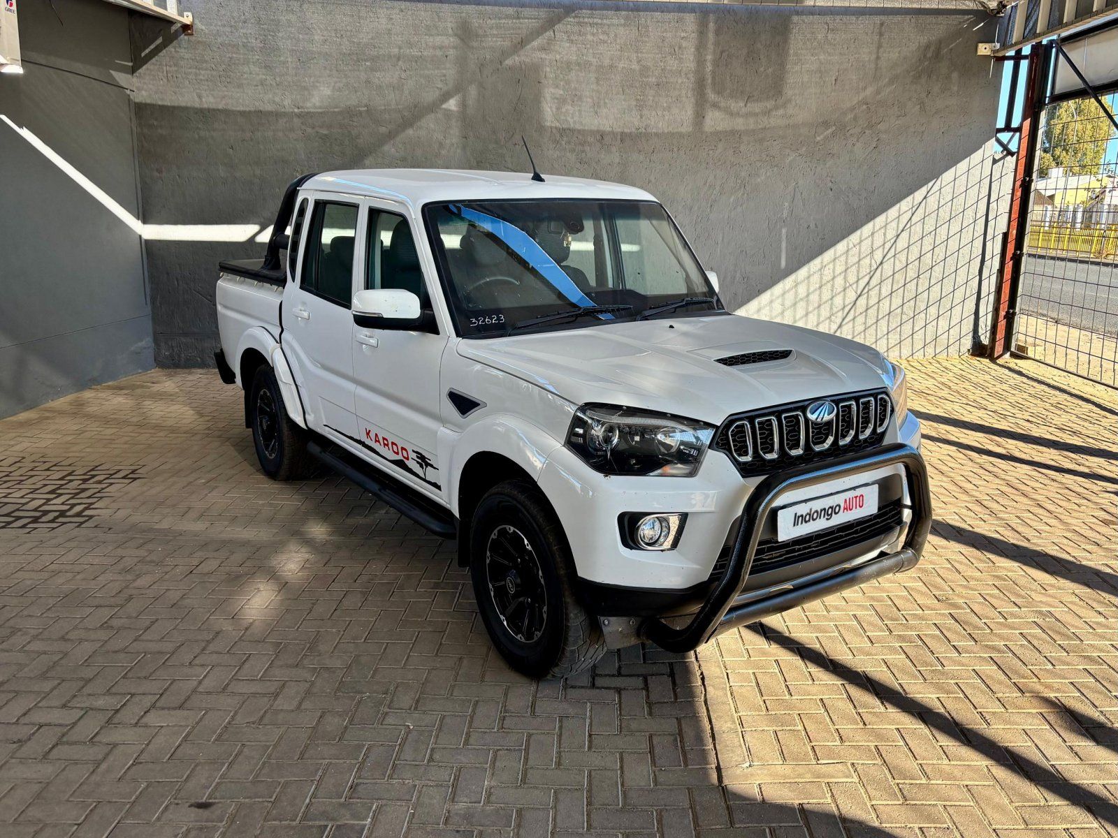 Mahindra Pik Up 2.2 Mhawk S10 4x4 D/C in Namibia