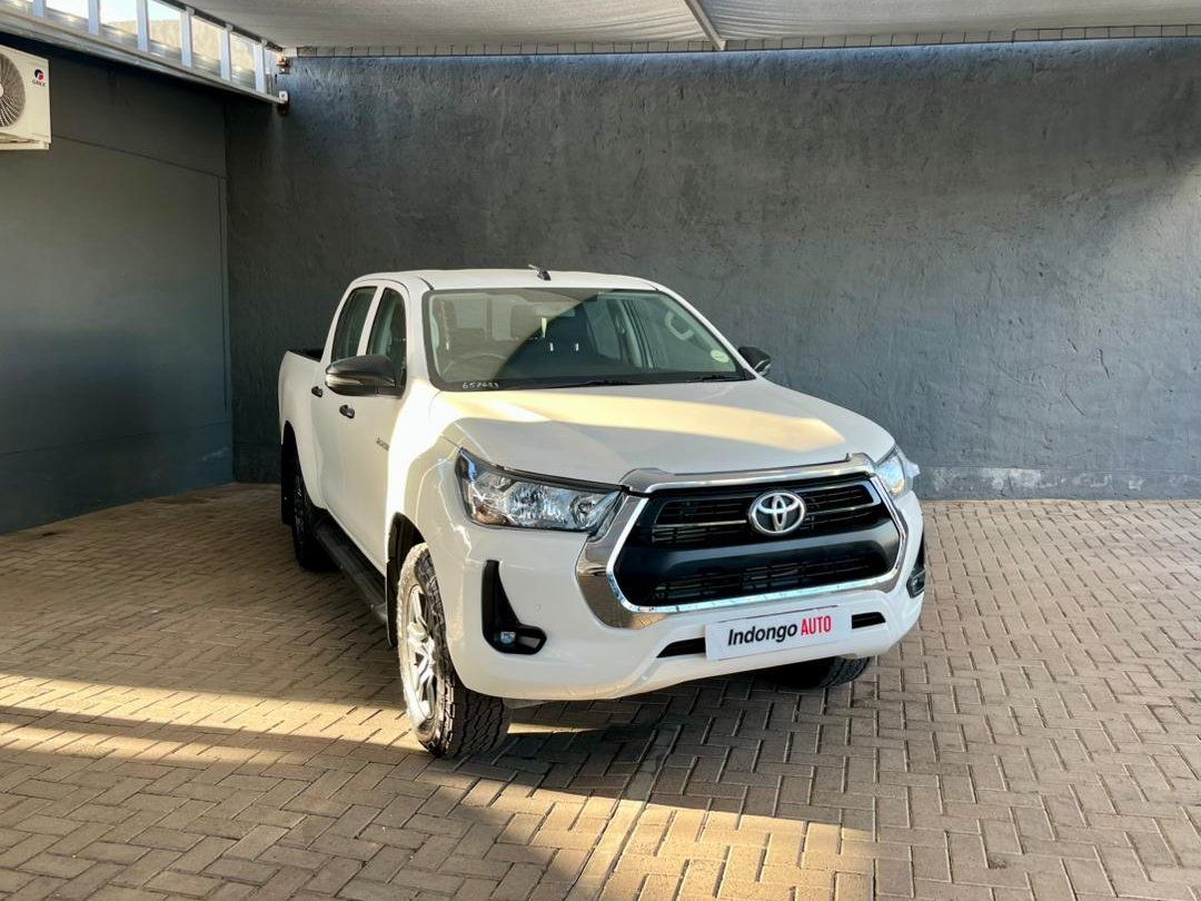 2023 Toyota Hilux 2.4 DC 4x4 Raider Auto photo