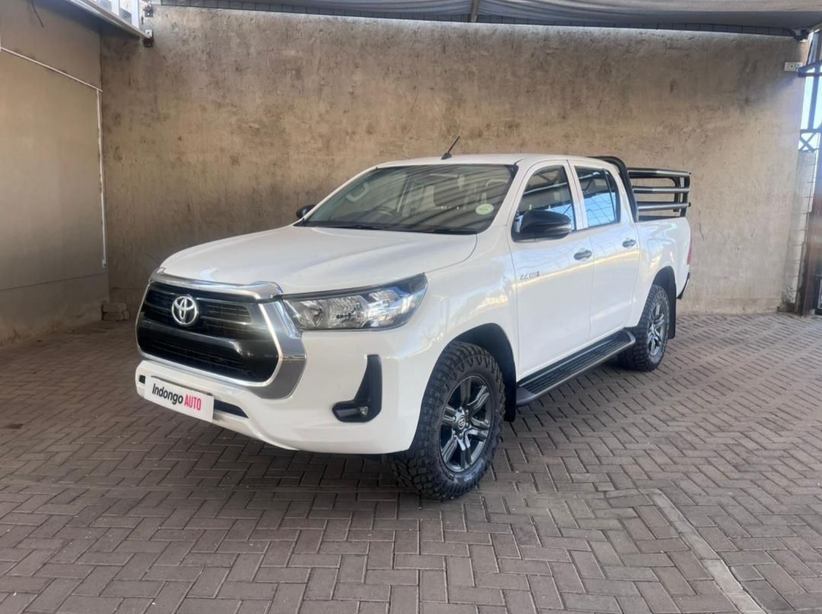 2023 Toyota Hilux DC 2.4 4x4 Raider A/t pictures