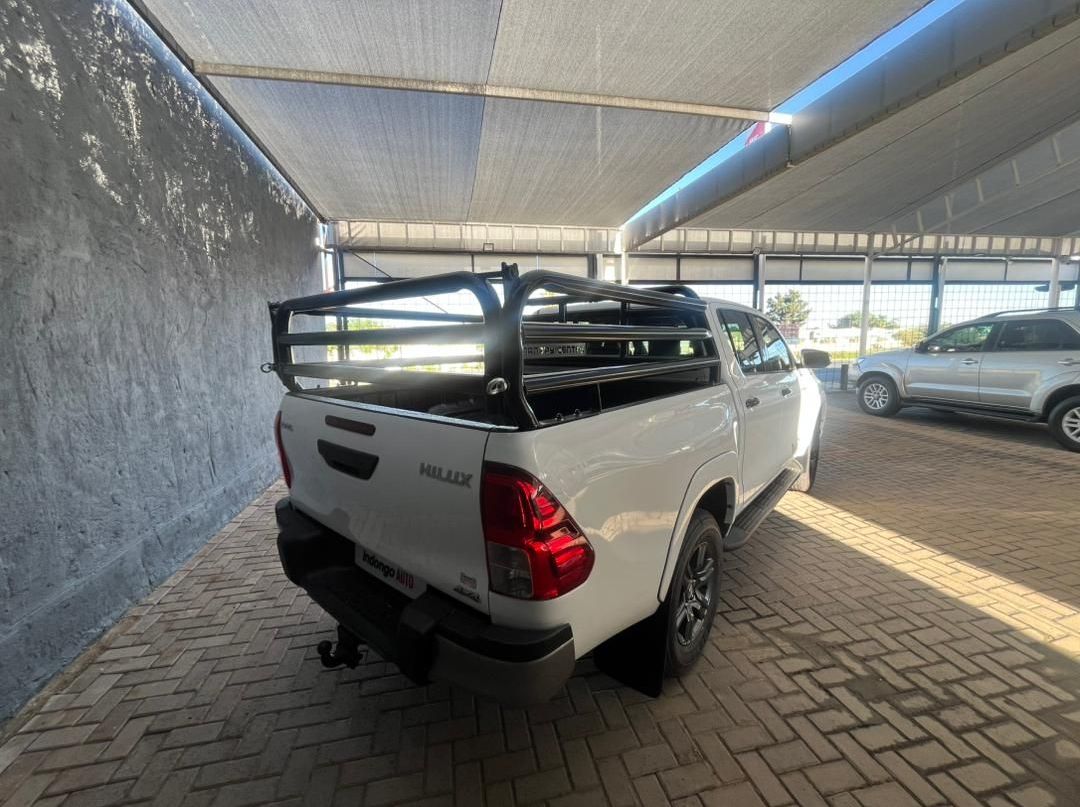 2018 Toyota Hilux 2.8 DC RB Dakar A/T pictures