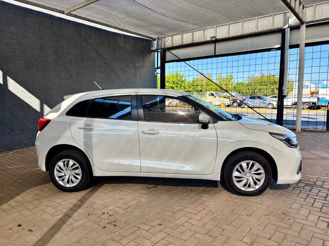 2024 Toyota Starlet 1.5 Xi pictures