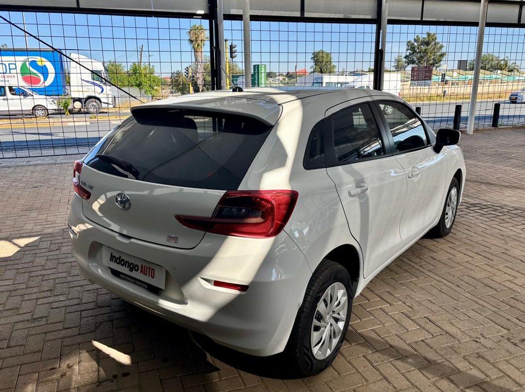 2024 Toyota Starlet 1.5 Xi pictures