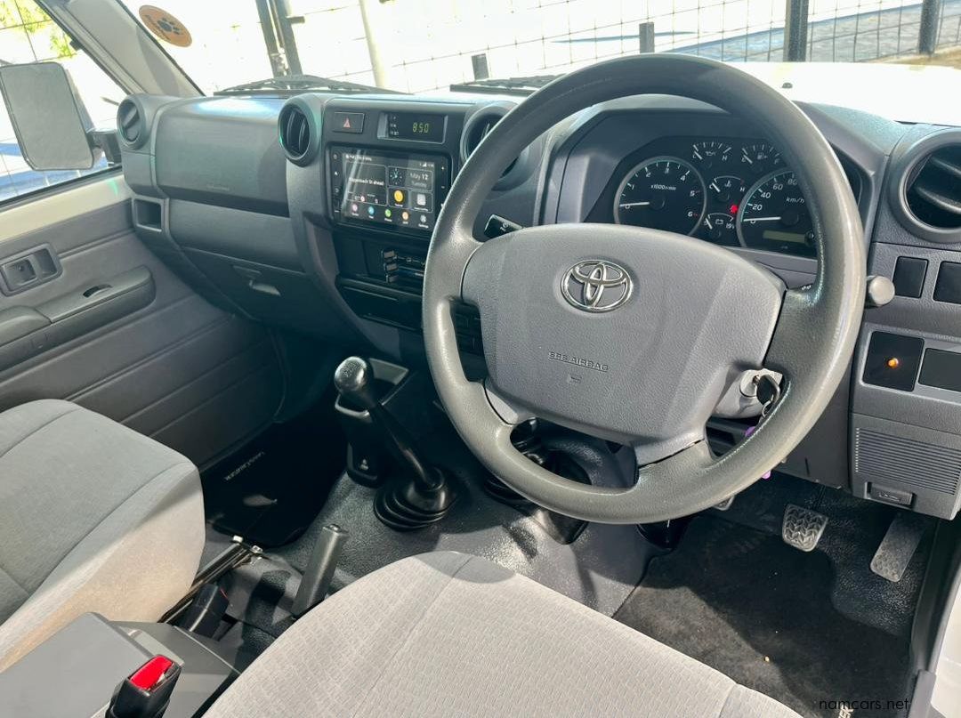 2023 Toyota Land Cruiser 4.2 DC pictures