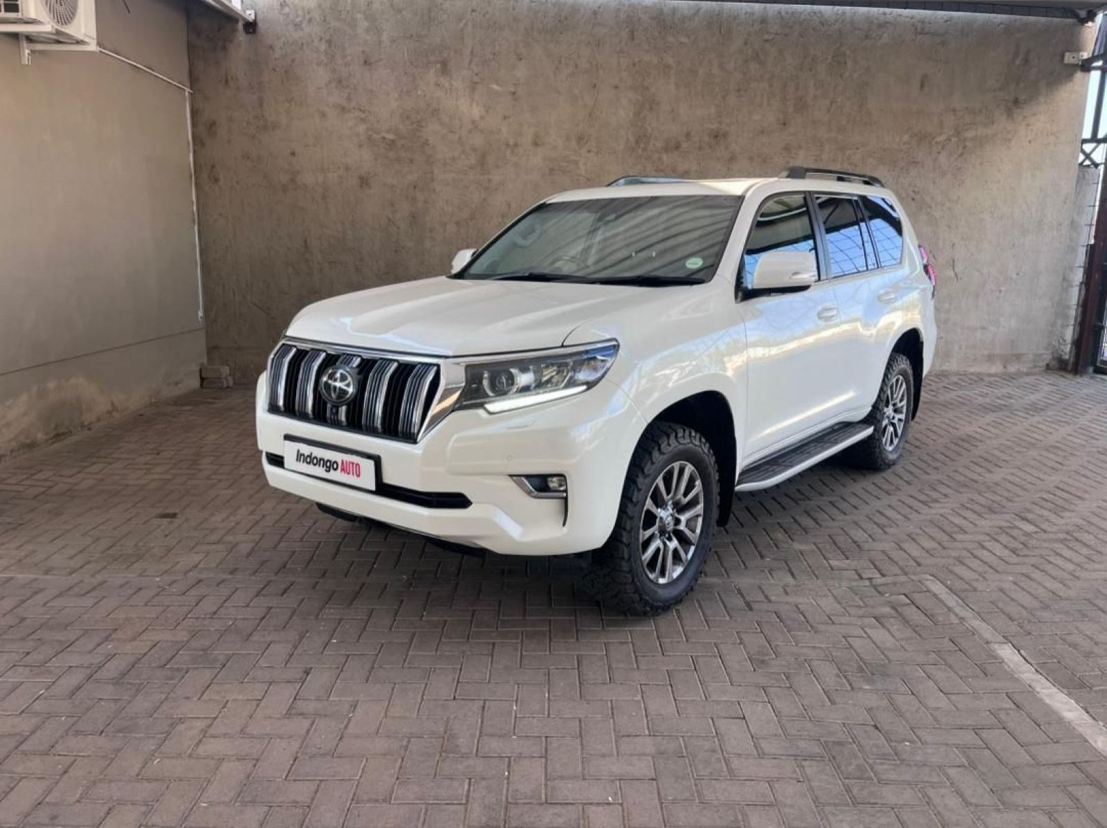 2020 Toyota Prado 3.0 VX-L pictures