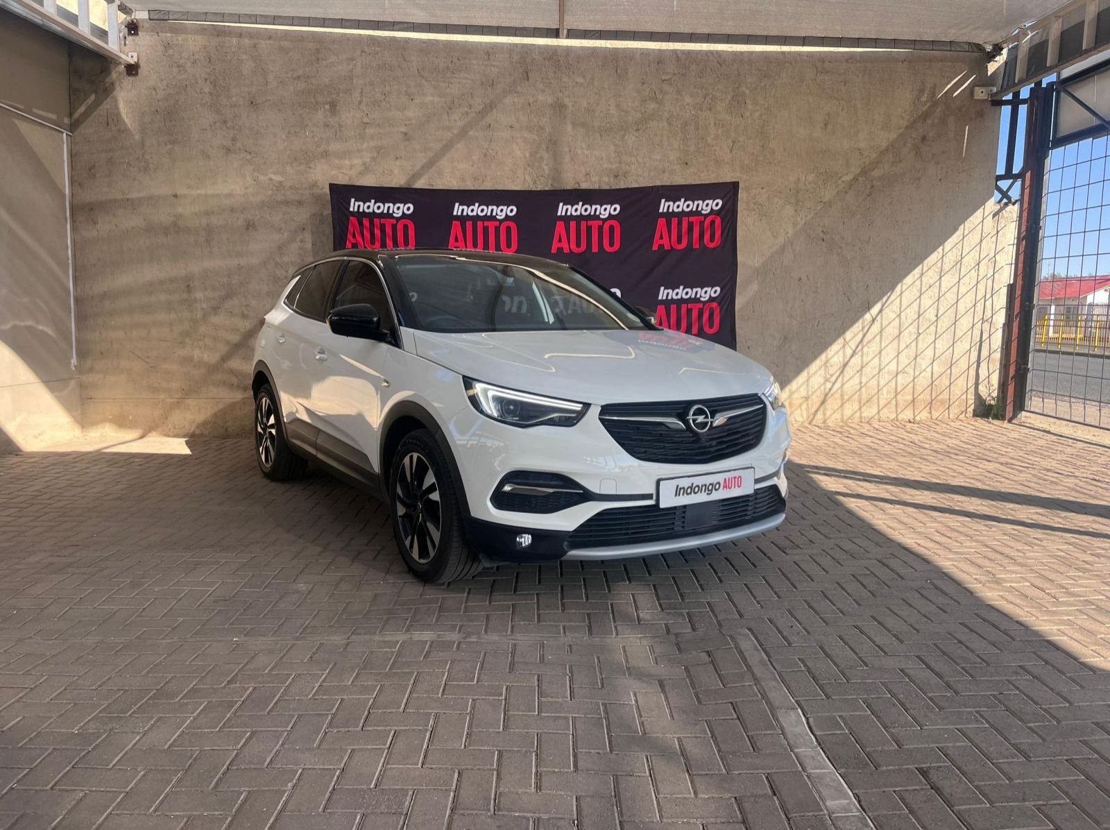 Used Opel Grandland X 1.6t Elegamce A/T  for sale in Windhoek, Namibia