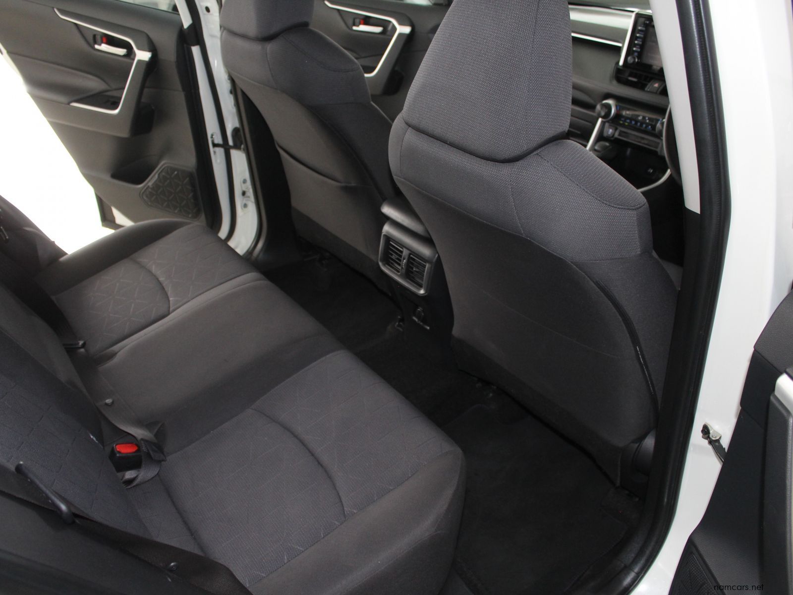 2019 Toyota RAV4 2.0 GX auto photo