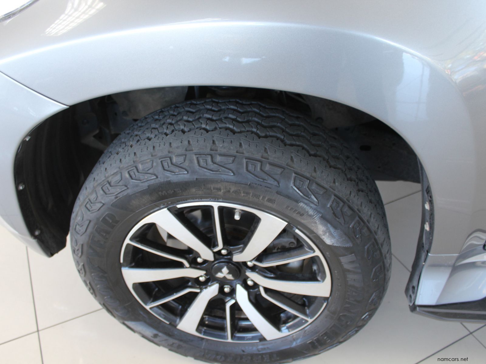 2020 Mitsubishi Pajero Sport photo