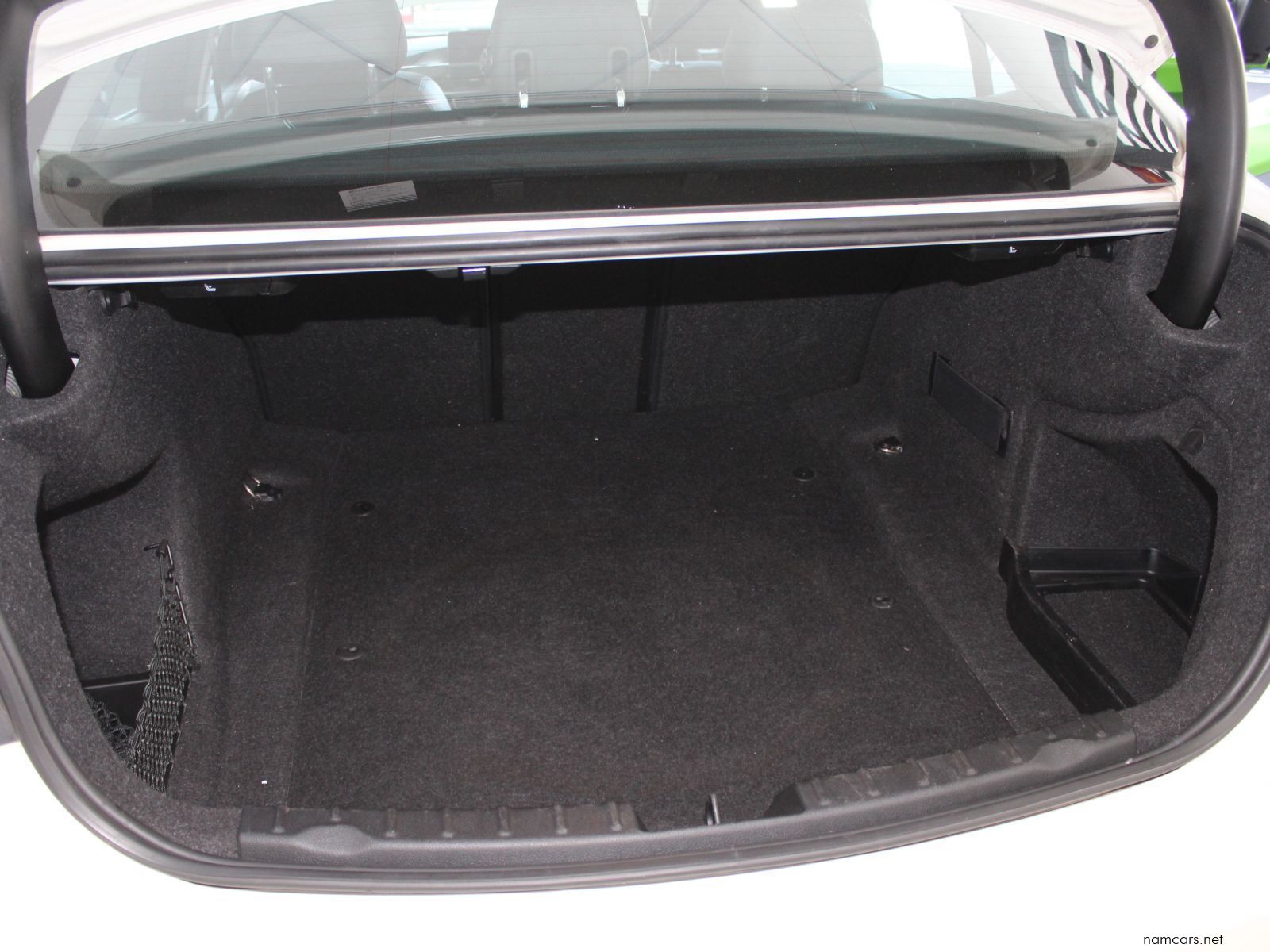 2013 BMW 320i photo