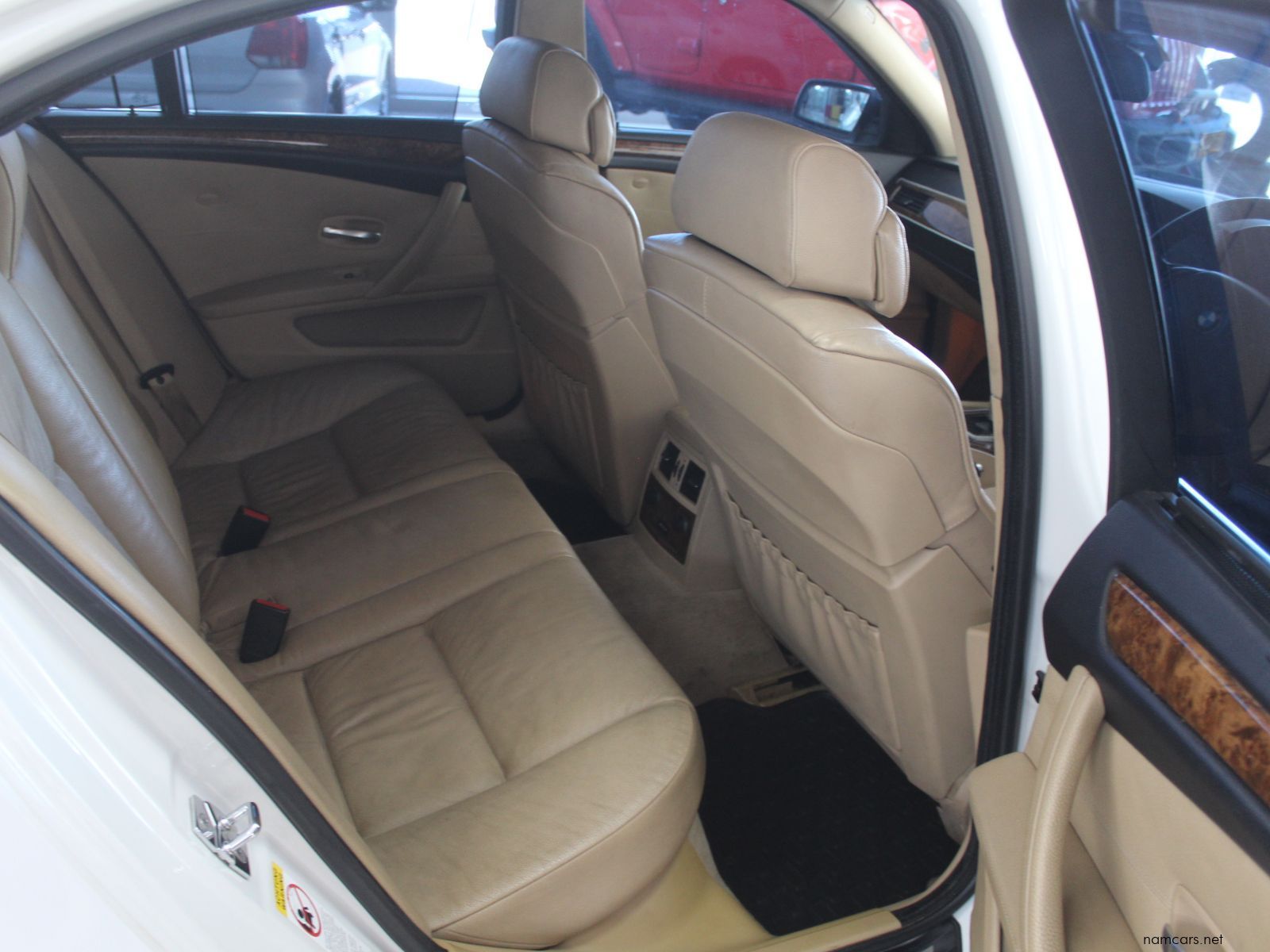 2008 BMW 530i Sedan photo