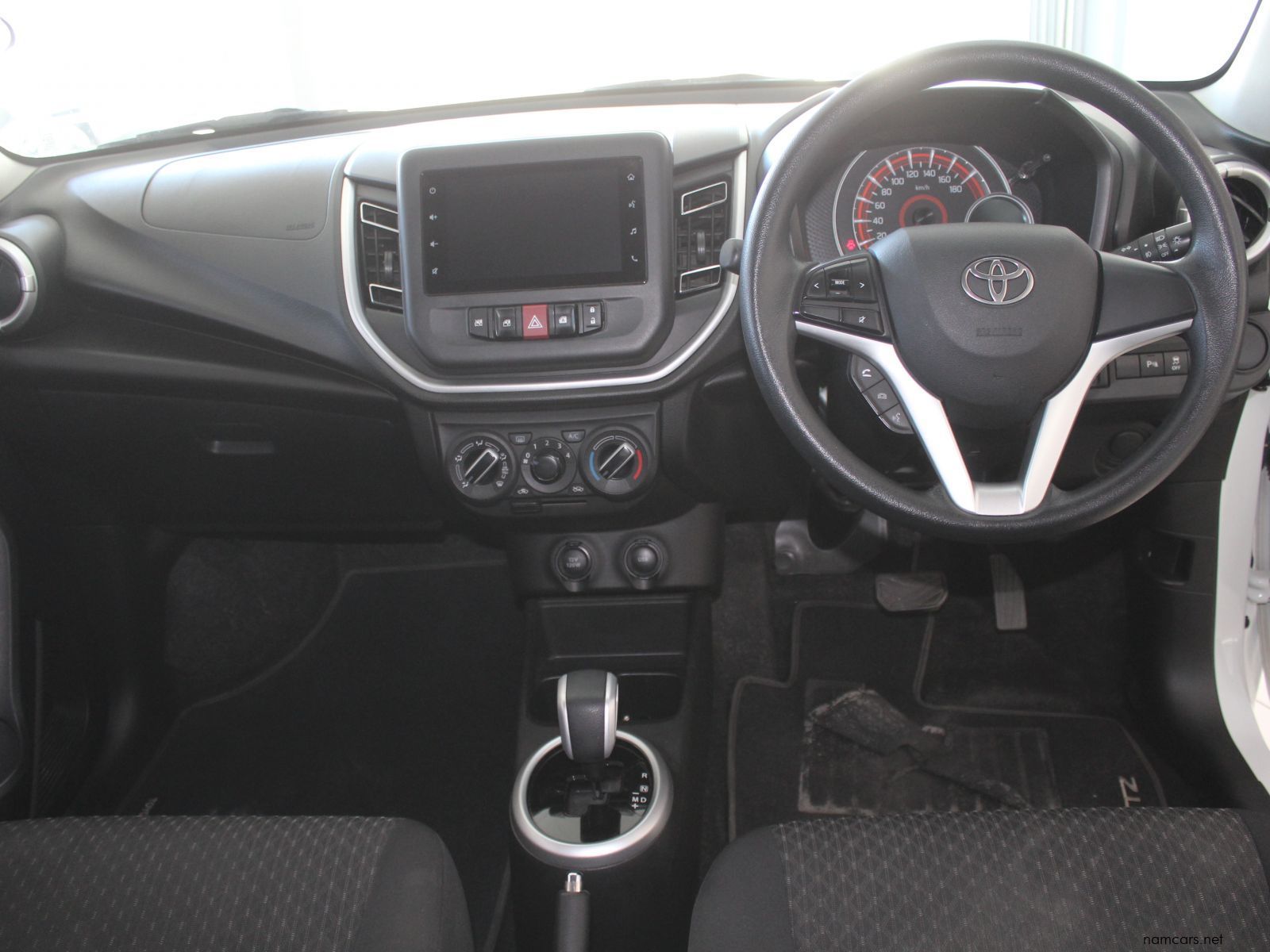 2024 Toyota Vitz 1.0 Auto XR photo