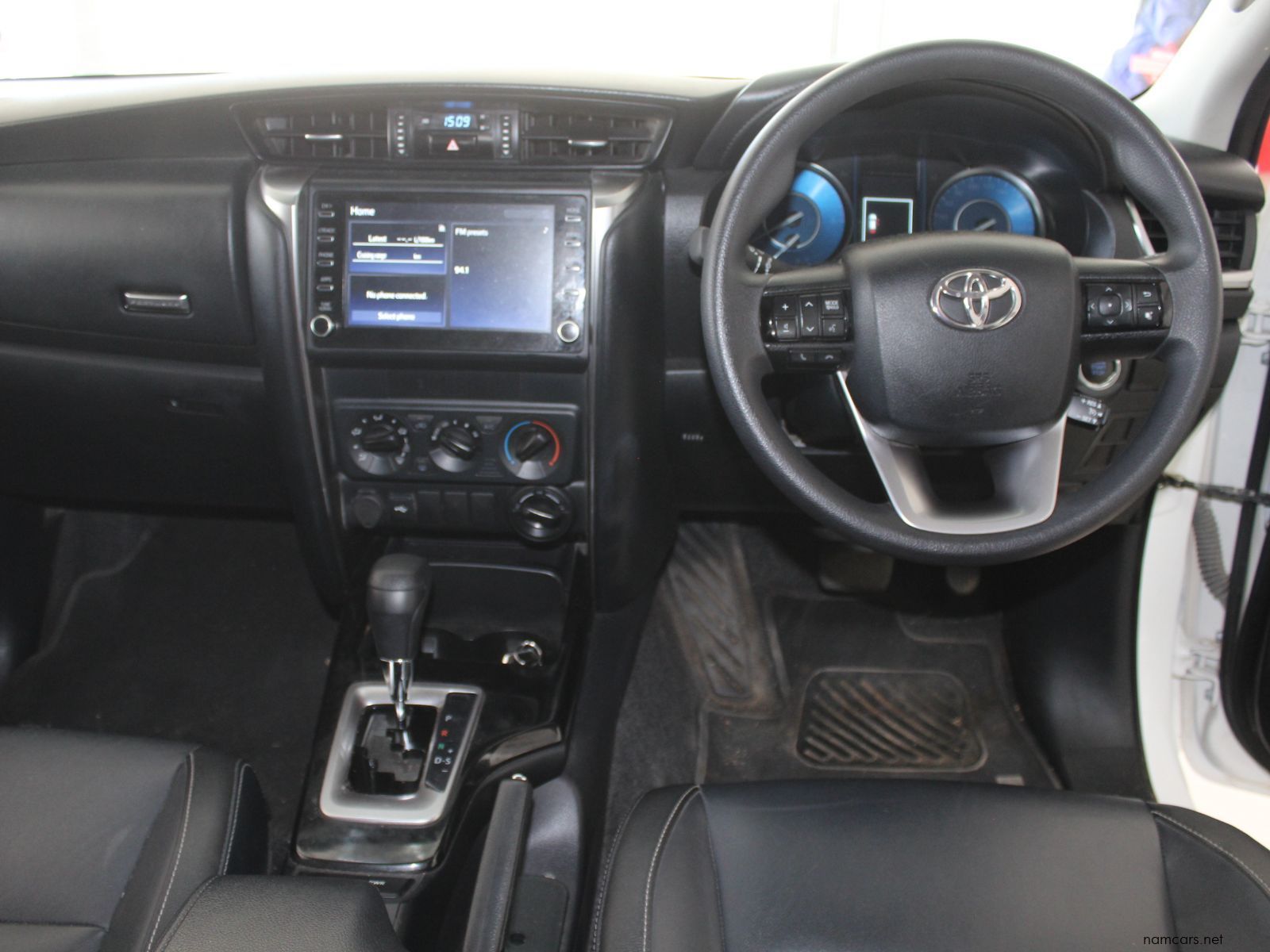 2025 Toyota Fortuner 2.4 GD6 4x4 auto photo