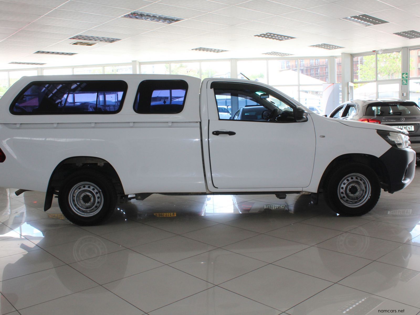 2020 Toyota Hilux GD 2.4 Diesel  S cab 4x2 photo