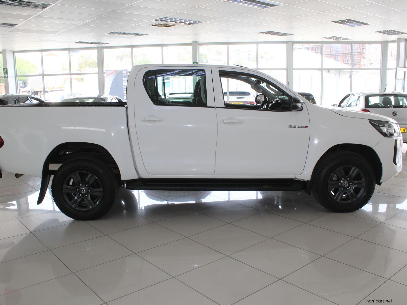 2024 Toyota Hilux 2.4 GD6 SRX 4x4 Auto D cab photo