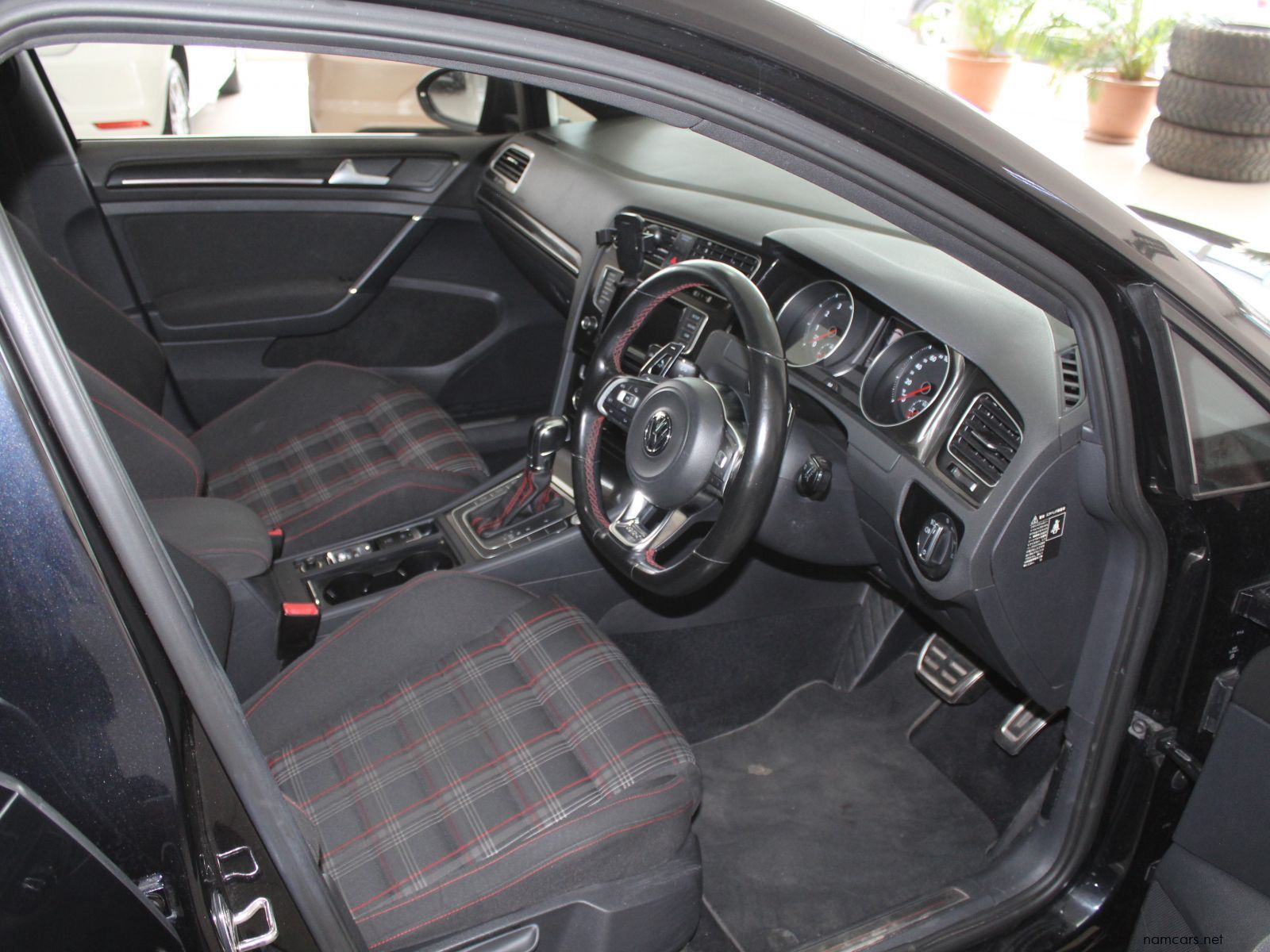 2014 Volkswagen Golf 7 GTI photo