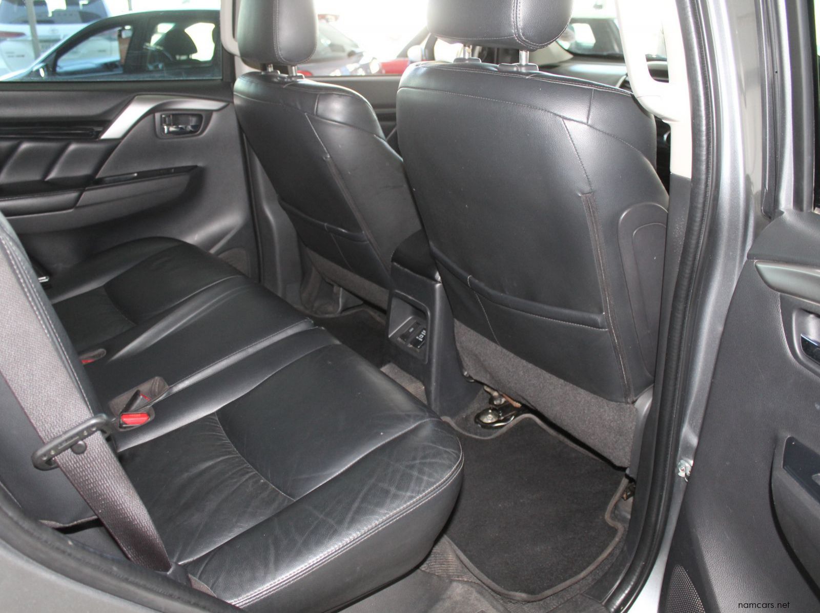 2020 Mitsubishi Pajero Sport pictures