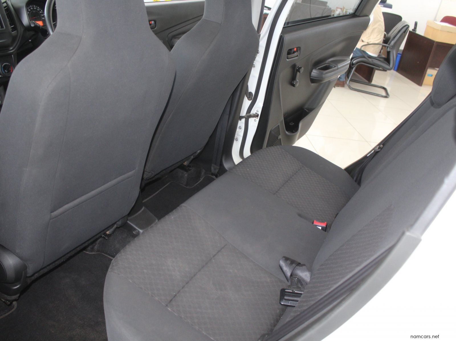 2025 Toyota Vitz 1.0 MT pictures