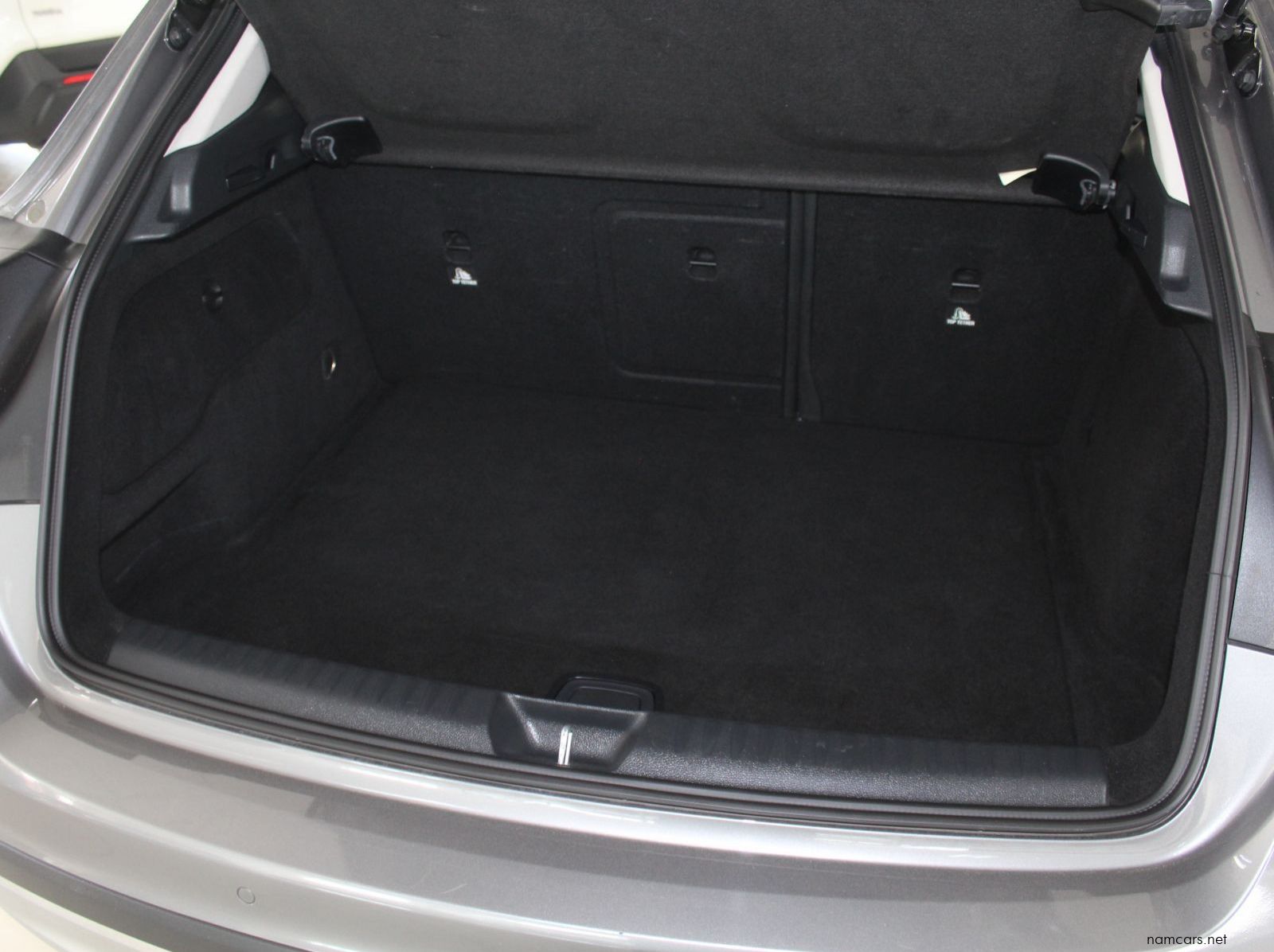 2017 Mercedes-Benz GLA 200d pictures