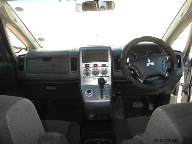 2008 Mitsubishi DELICA photo