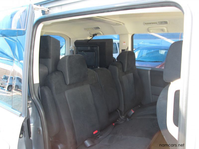 2008 Mitsubishi DELICA pictures