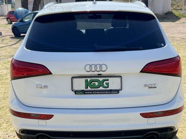 2013 Audi Q5 S-line Quattro pictures