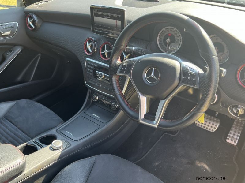 2013 Mercedes-Benz A250 Sports pictures