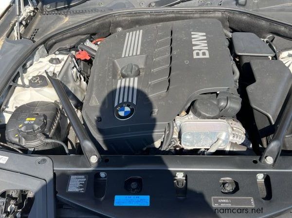 2011 BMW 523i pictures