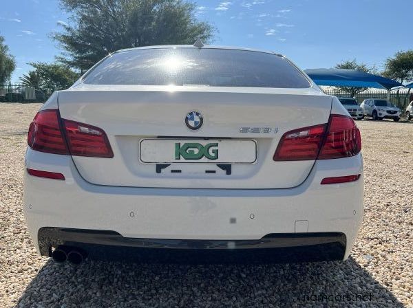 2011 BMW 523i pictures