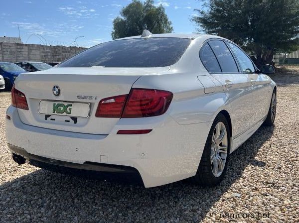 2011 BMW 523i pictures