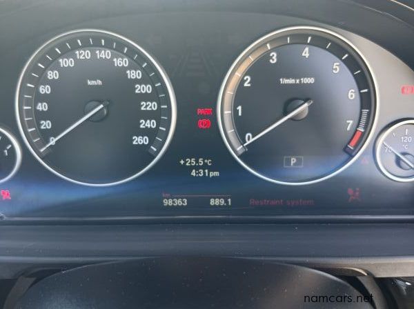 2011 BMW 523i pictures