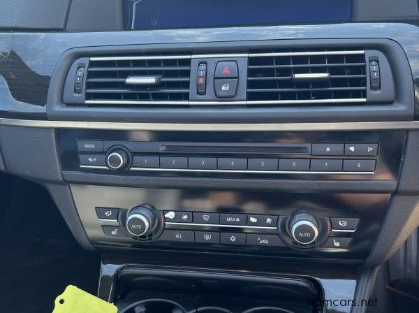 2011 BMW 523i pictures