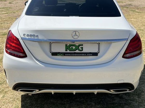 2017 Mercedes-Benz C220d pictures