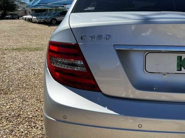 2011 Mercedes-Benz C350 V6 pictures