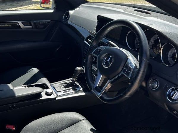 2011 Mercedes-Benz C350 V6 pictures