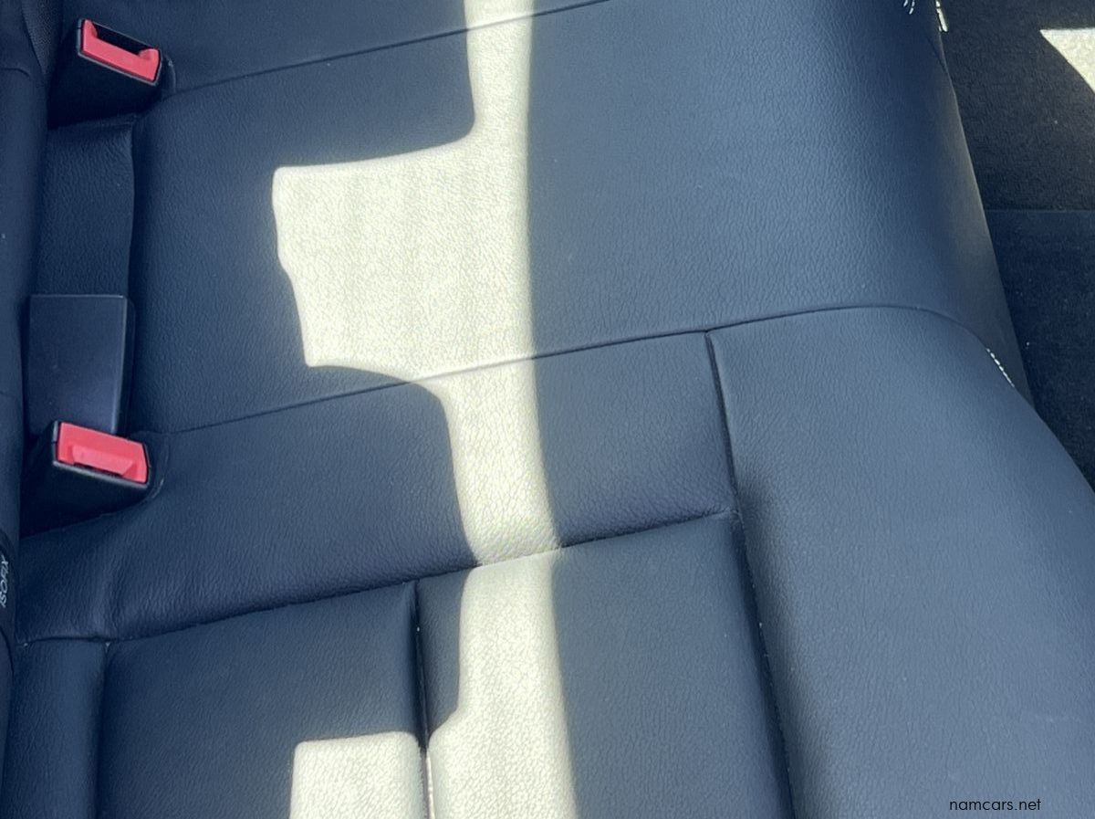 2014 Mercedes-Benz E250 pictures