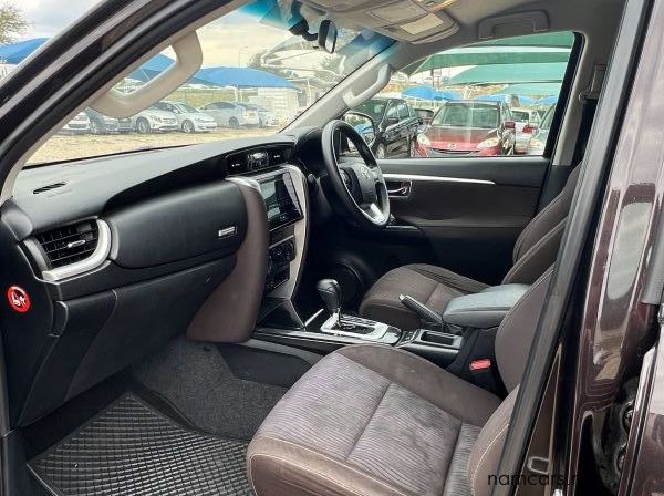 2016 Toyota Fortuner 2.4 GD 6 4x 2 pictures