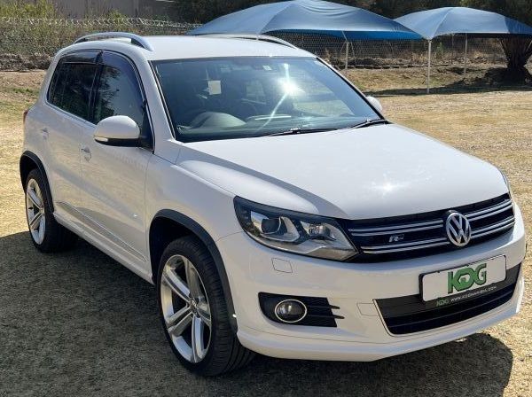 2012 Volkswagen Tiguan R-Line pictures