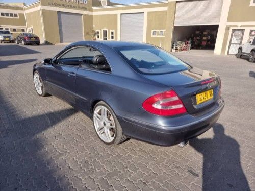 2011 Mercedes-Benz C209 Coupe pictures