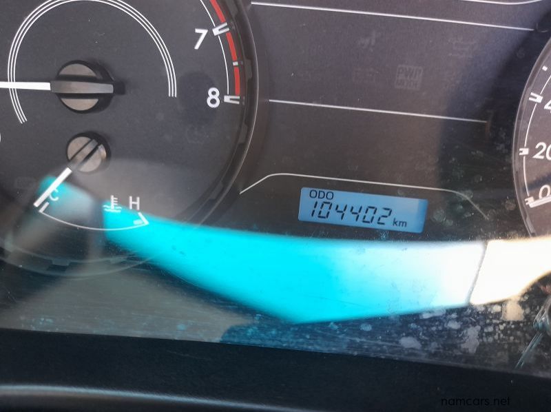 2017 Toyota Hilux 2.0 VVTI S/C pictures