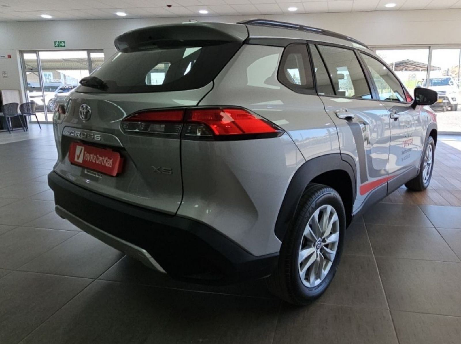 2025 Toyota Corolla Cross XS 1.8 CVT pictures