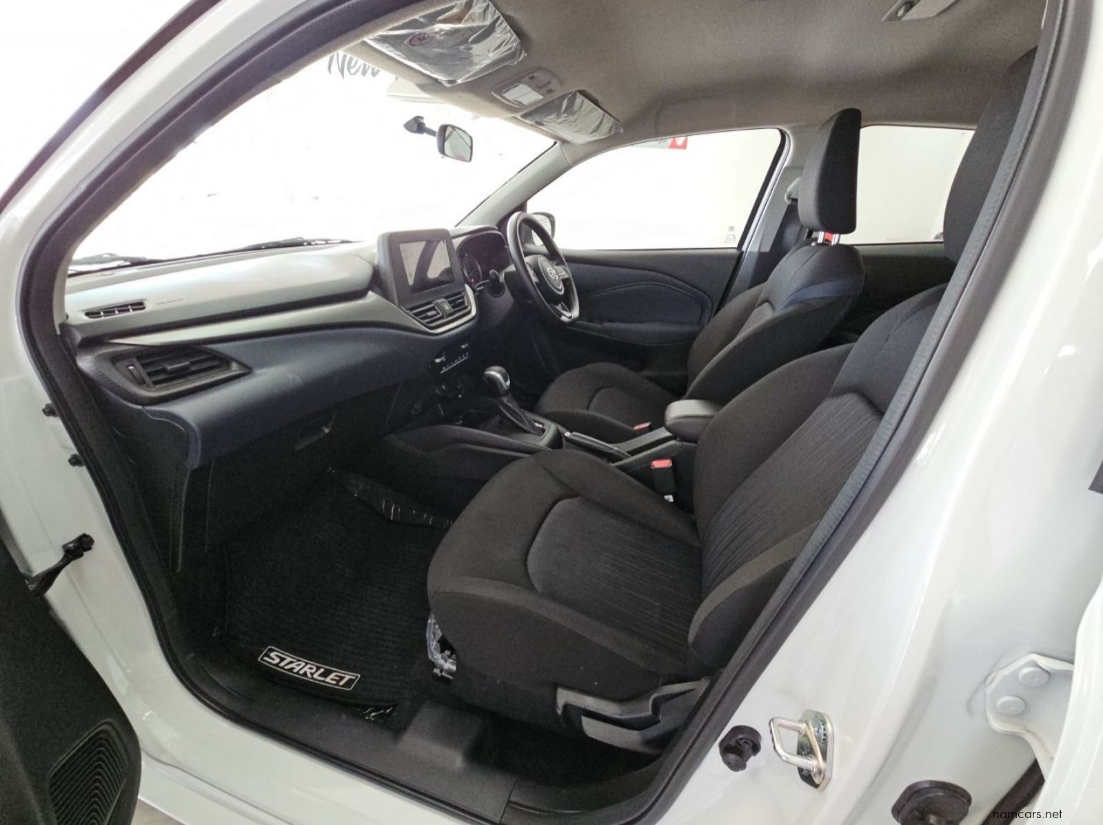 2025 Toyota Starlet XS AT 1.5 pictures