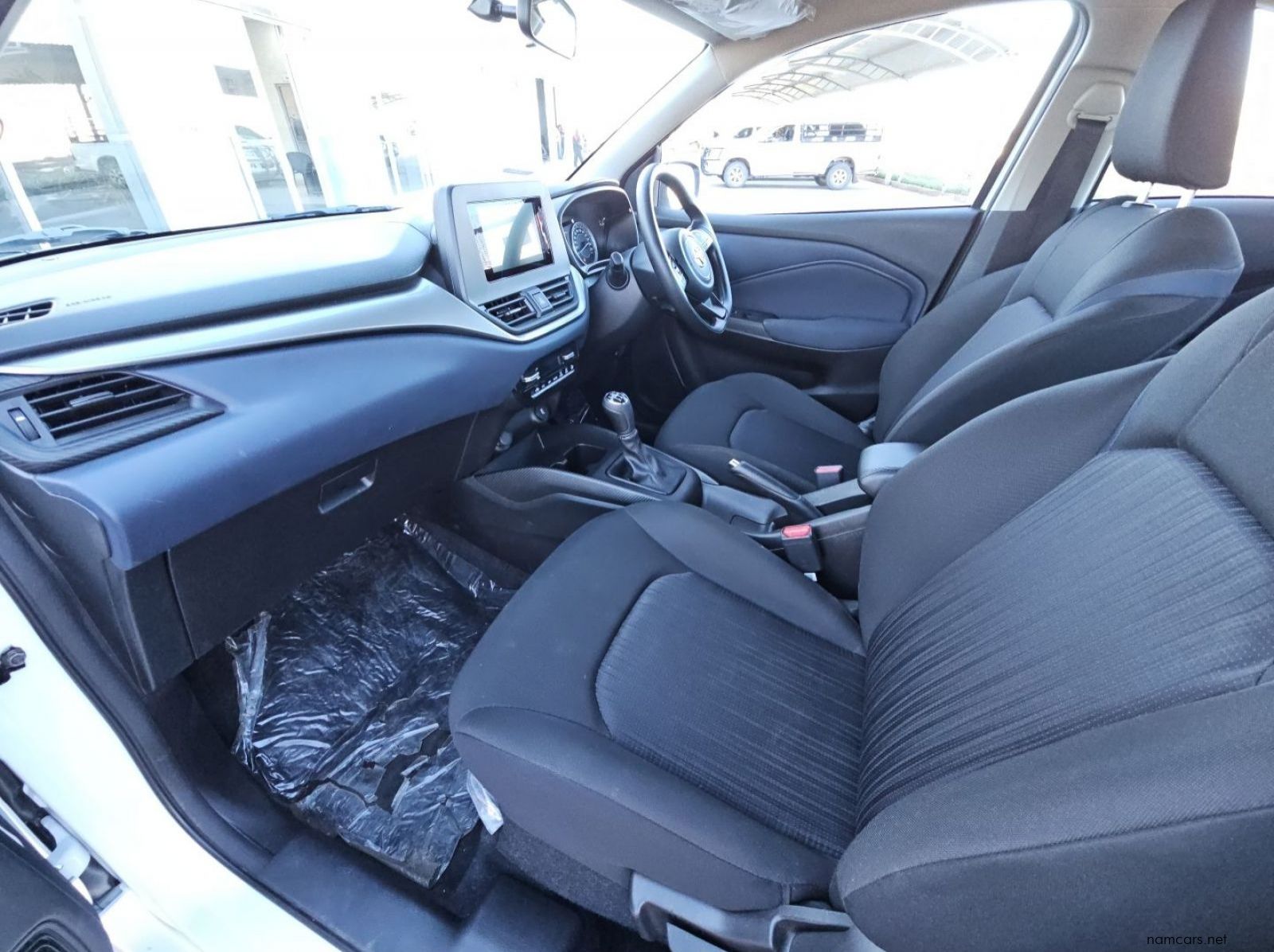 2025 Toyota Starlet Xi MT pictures