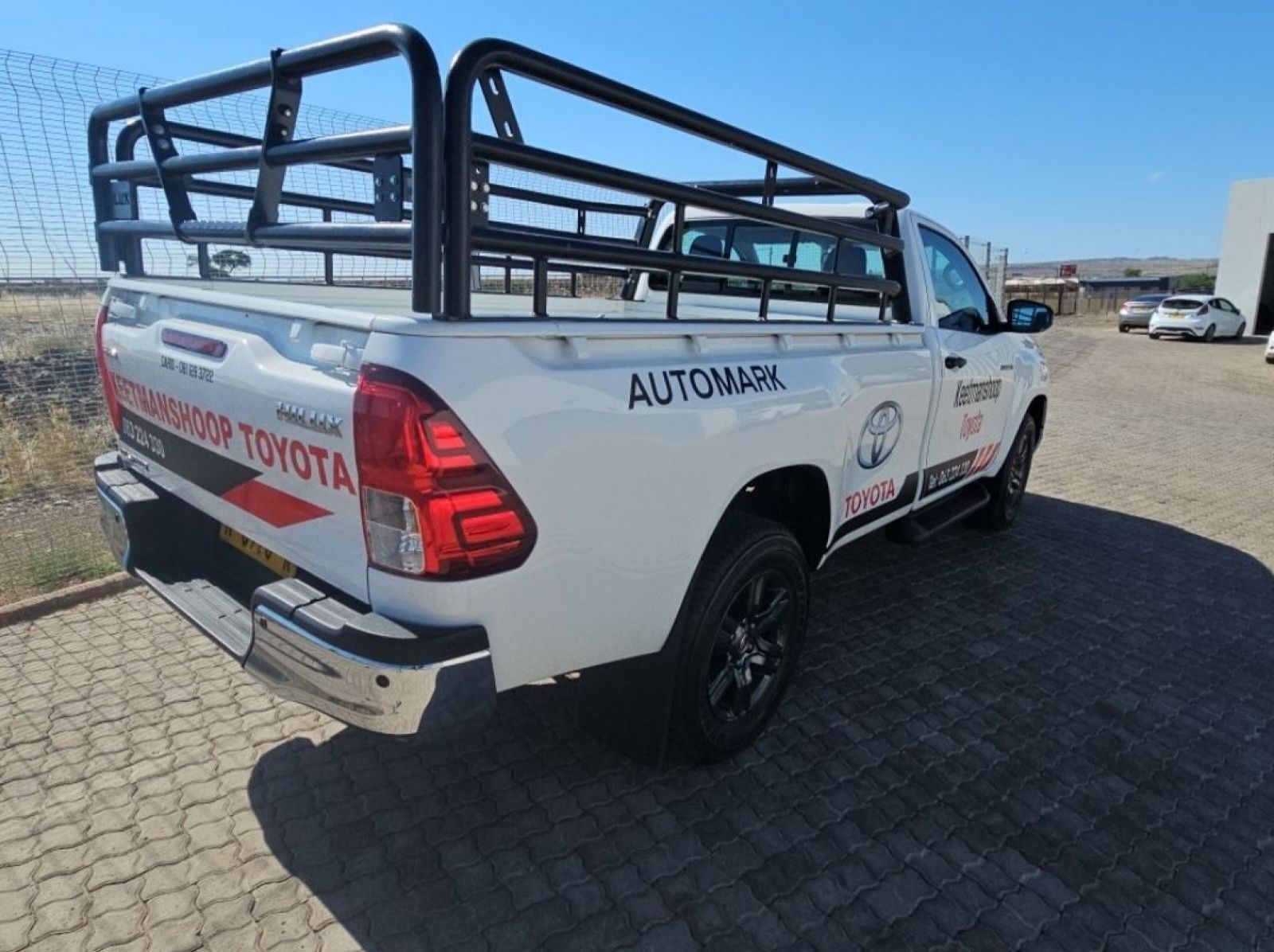 2025 Toyota Hilux Raider pictures