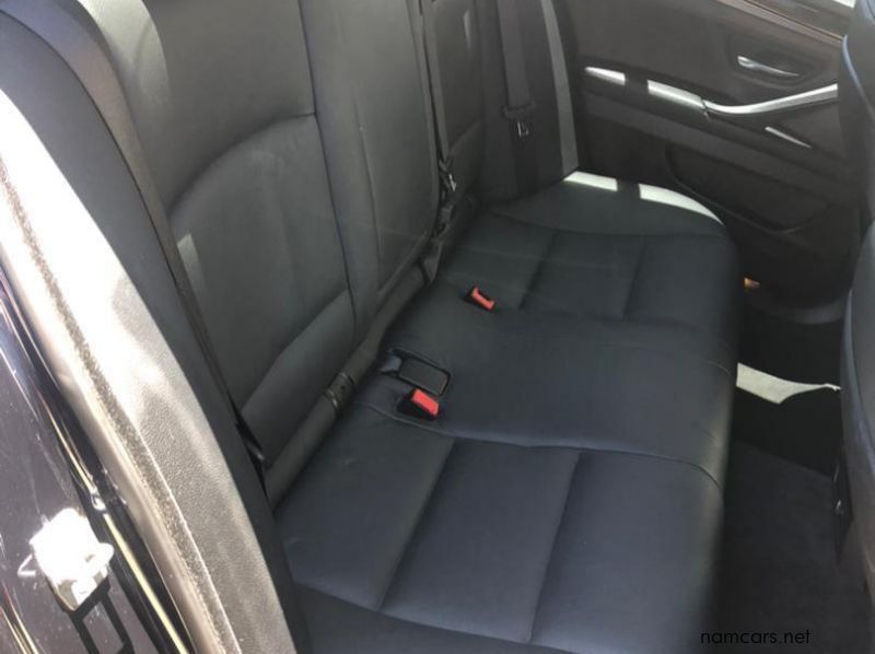 2011 BMW 528 i pictures