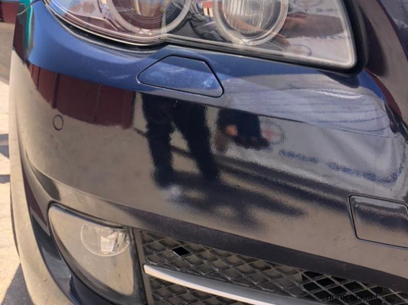 2011 BMW 528 i pictures