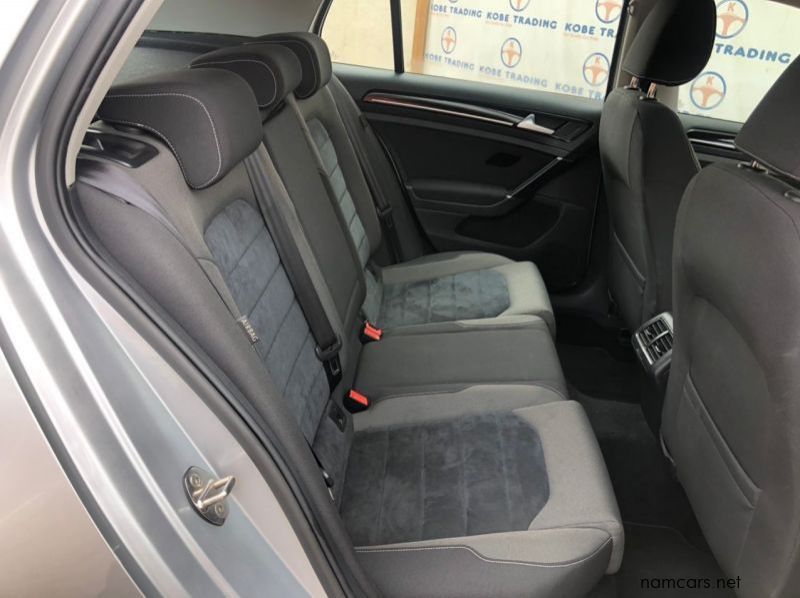 2013 Volkswagen GOLF VII   TSI Highline  Blue Motion 110KW pictures