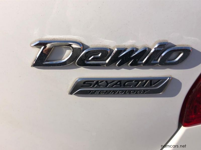 2014 Mazda Demio 13SKY ACTIV pictures