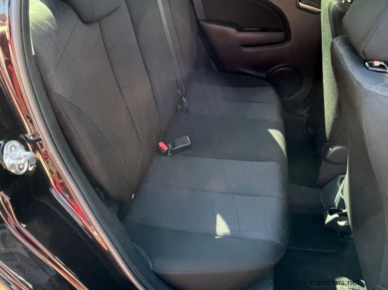 2014 Mazda Demio pictures